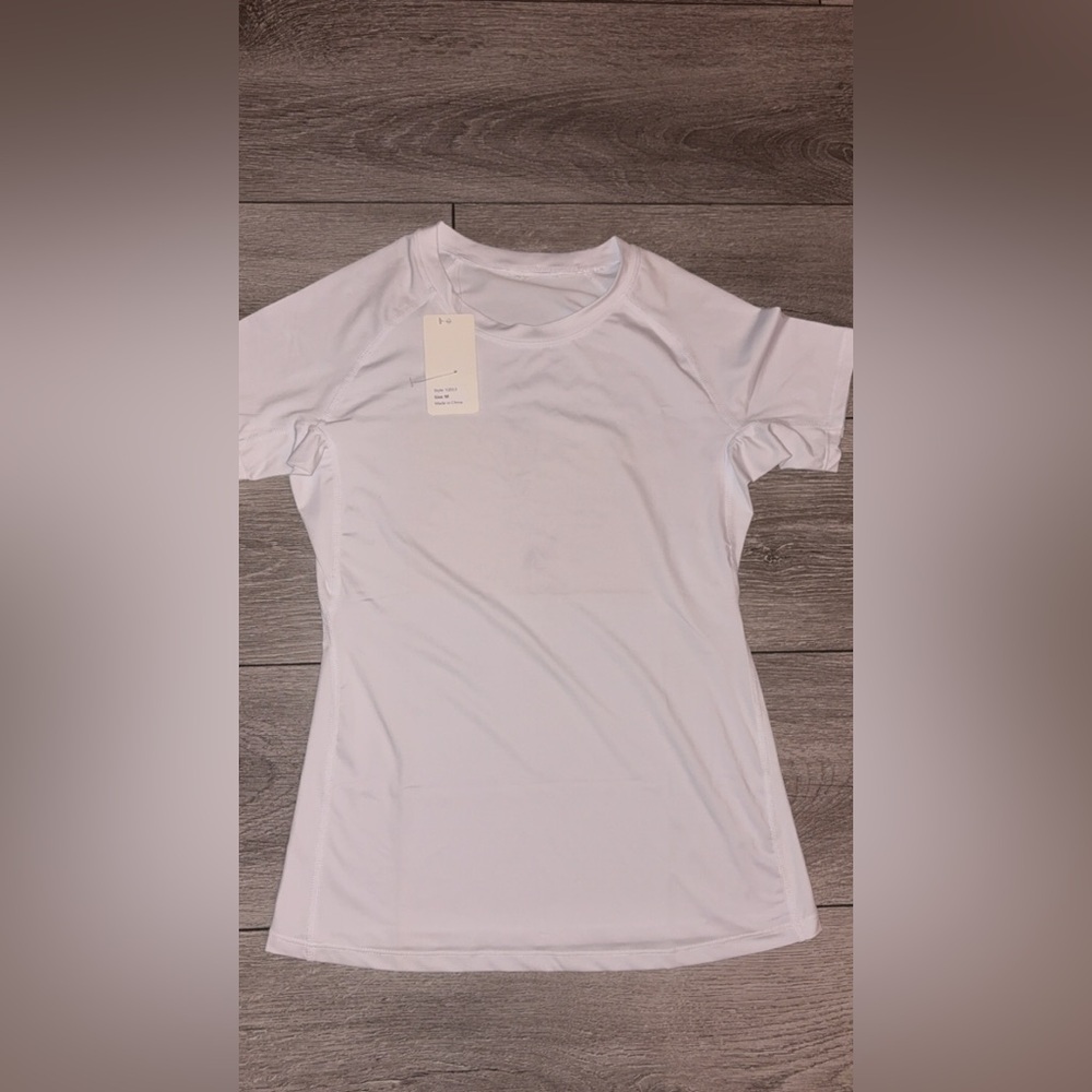 Lavento Size Medium Women’s Short Sleeved White Compression Shirt New W Tags *